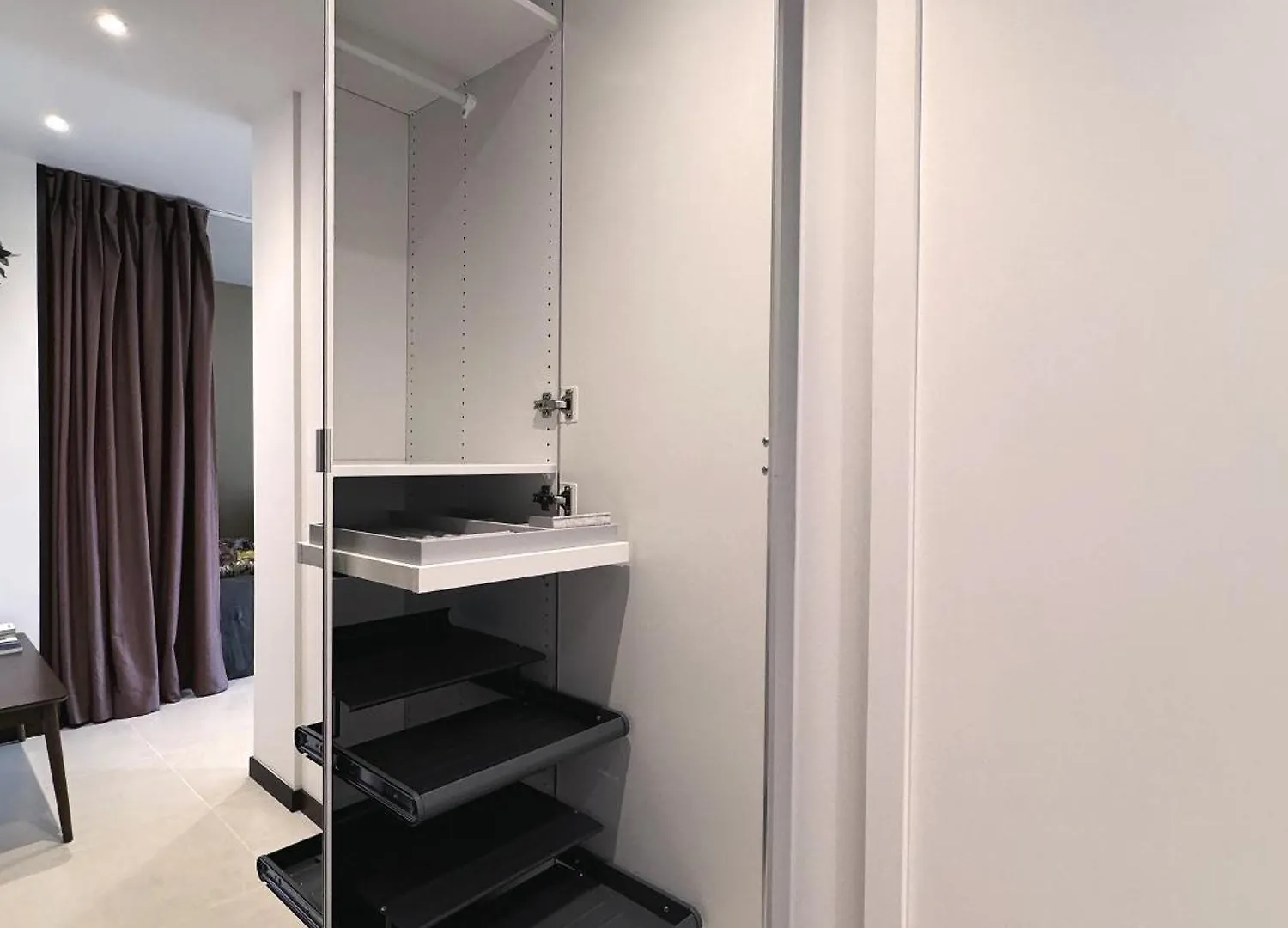 Thesuite - Parmentier - Monthly Only Paris